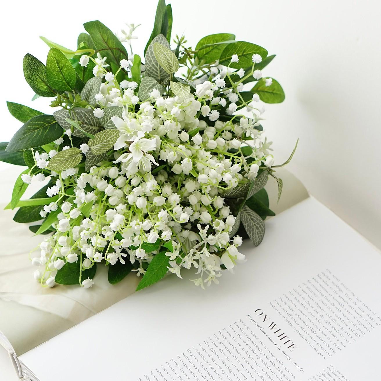 すずらんとかすみ草のナチュラルブーケ（ブートニア付） | 5枚目